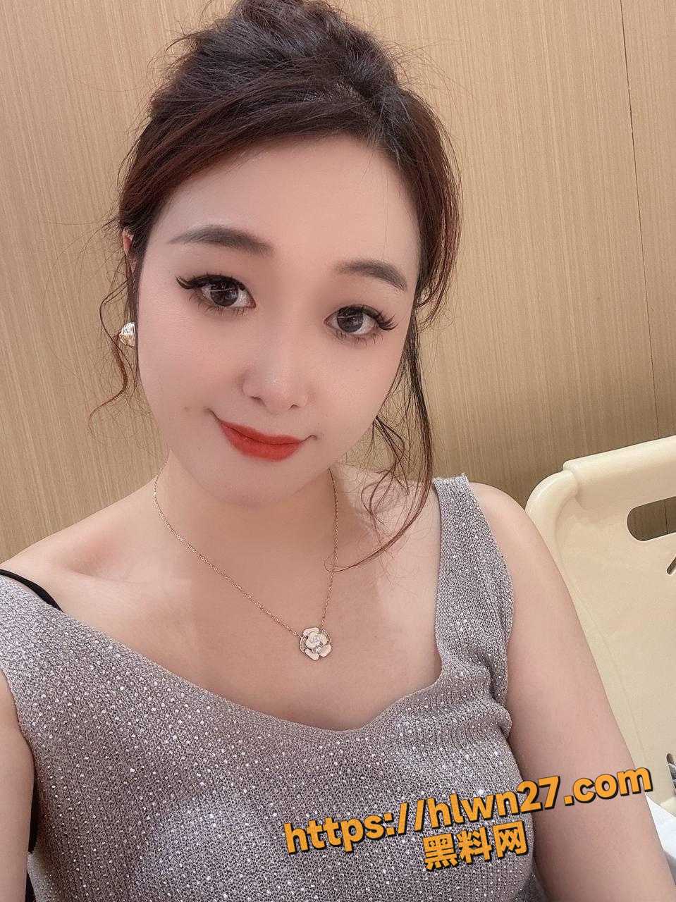 959X1280