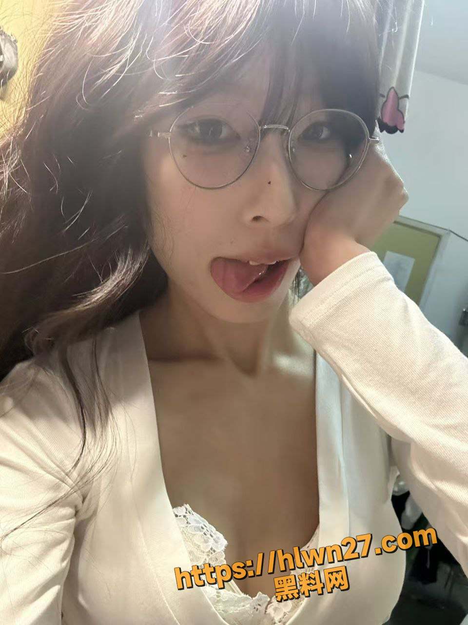 960X1280
