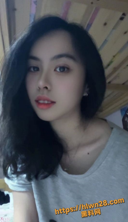 531X919