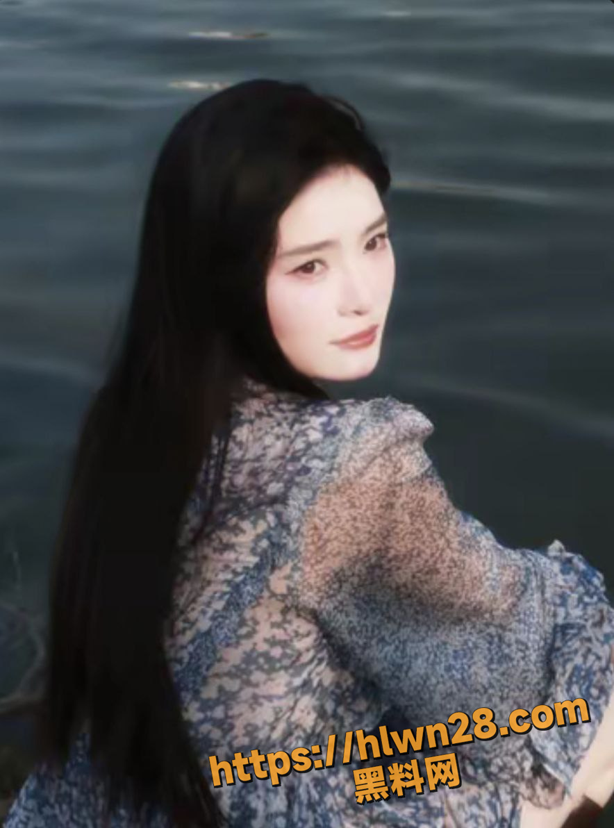 884X1192