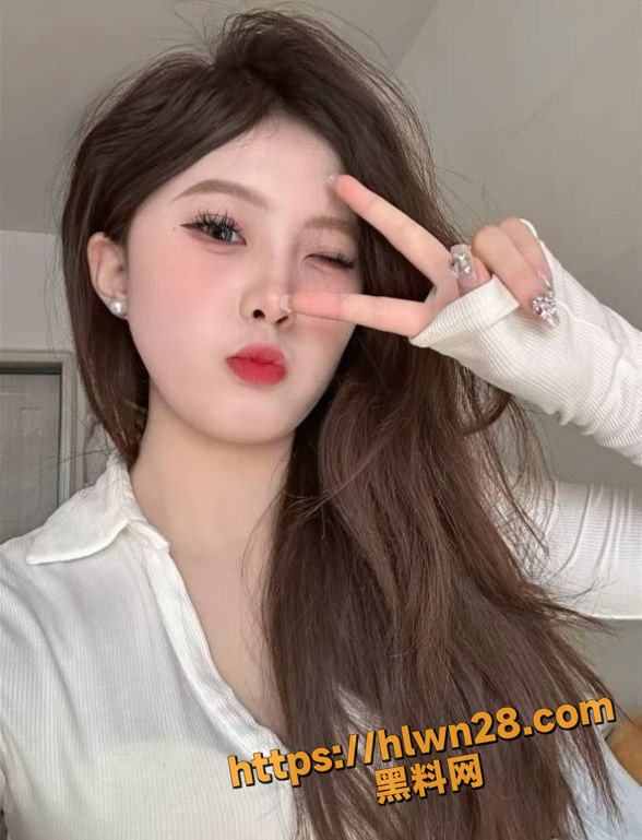 588X769