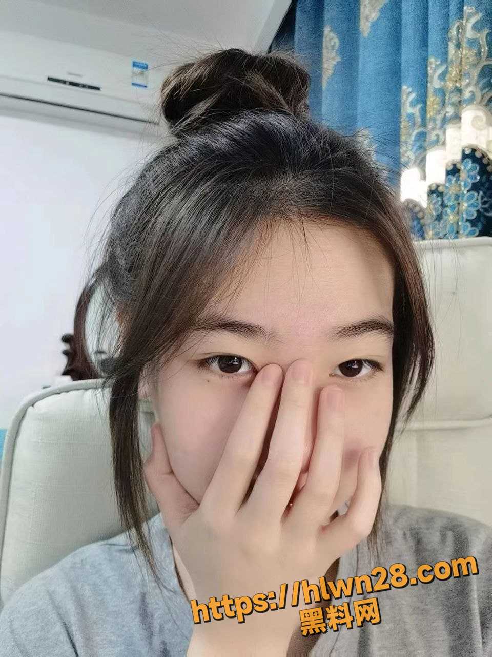 960X1280