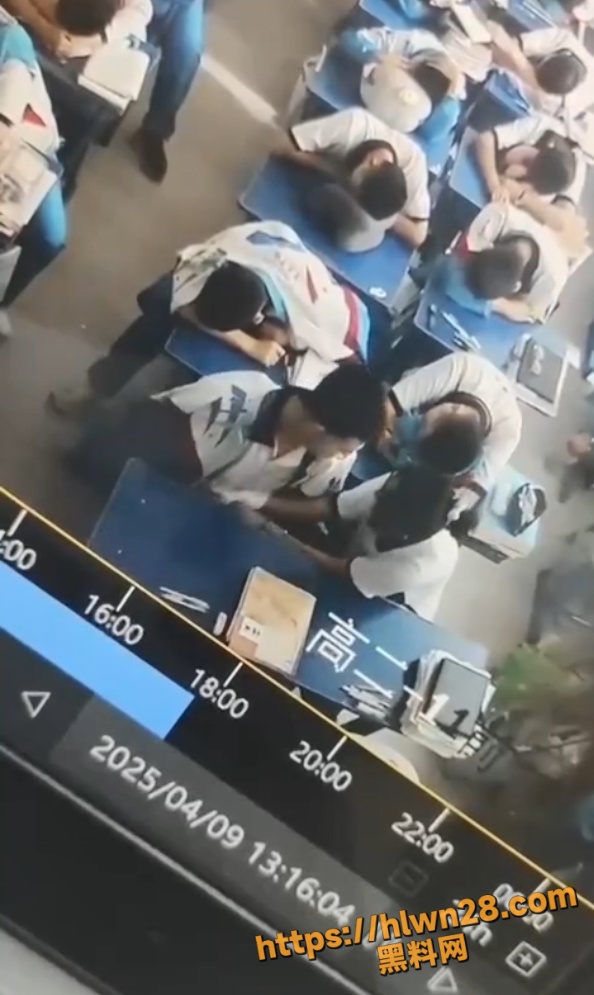 594X995