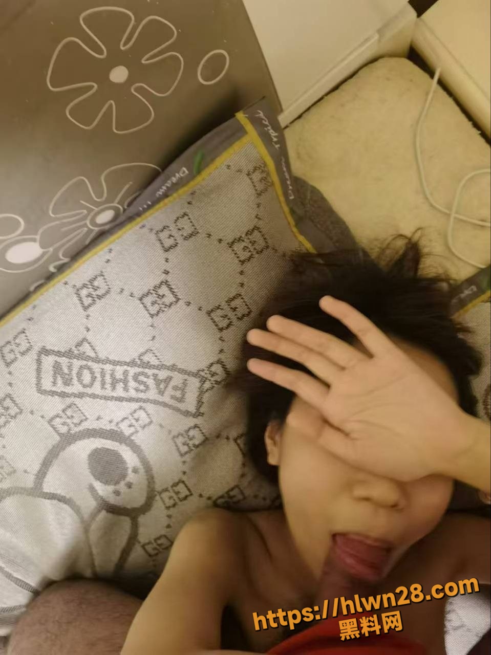 959X1280