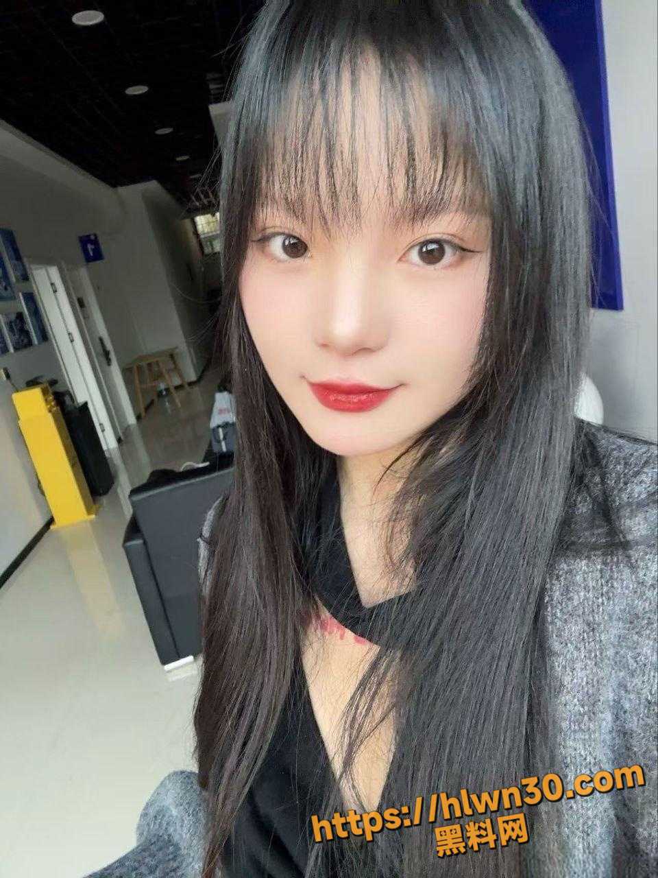 960X1280