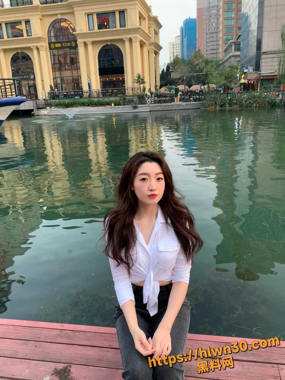 960X1280
