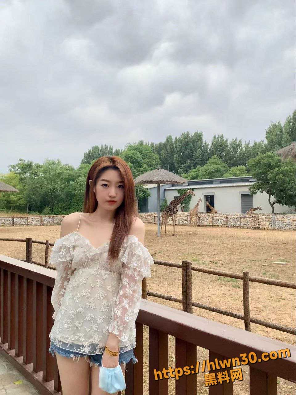960X1280