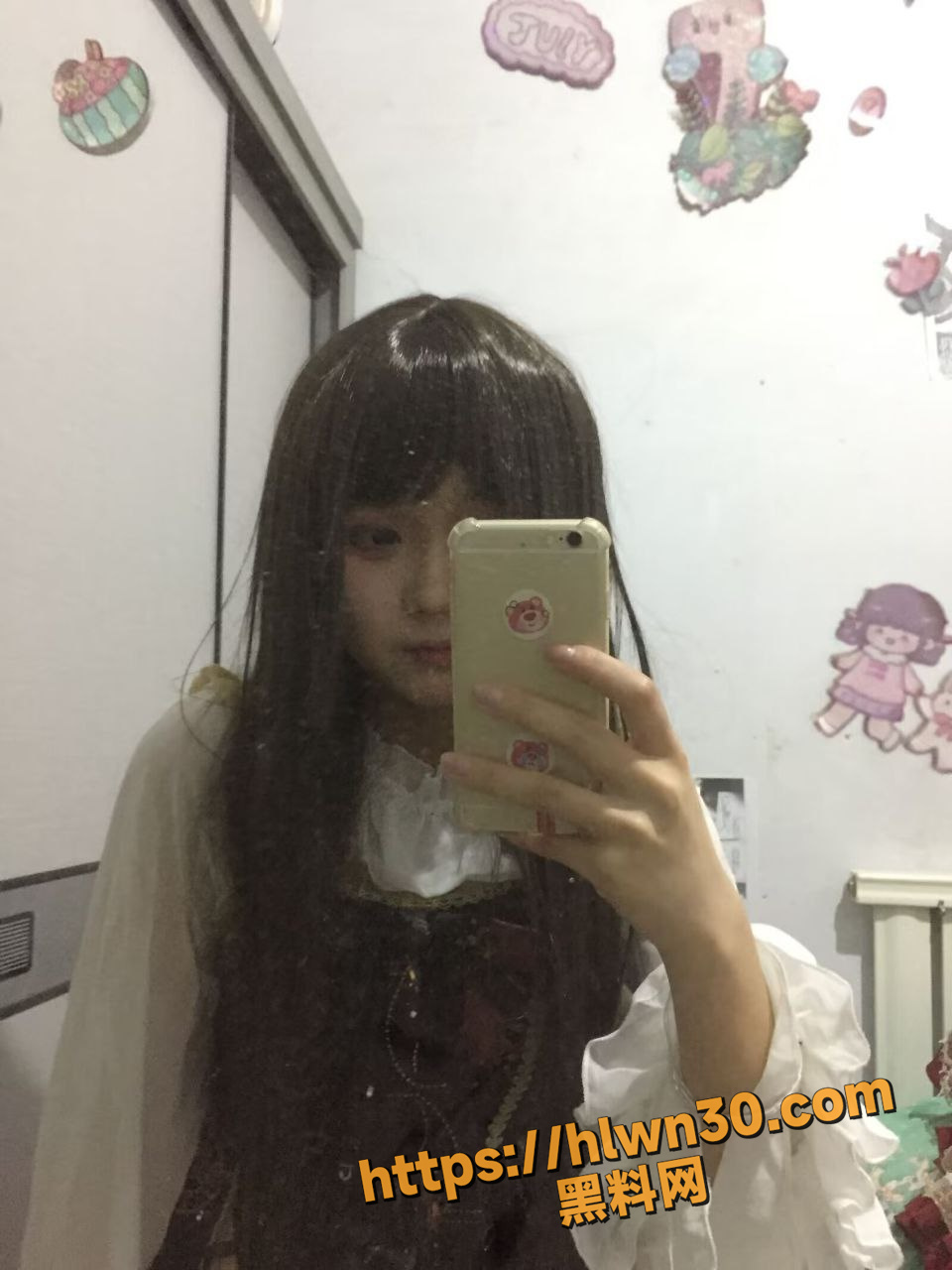 960X1280