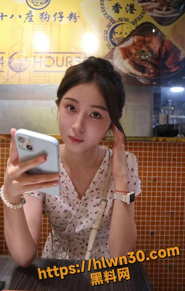 616X967
