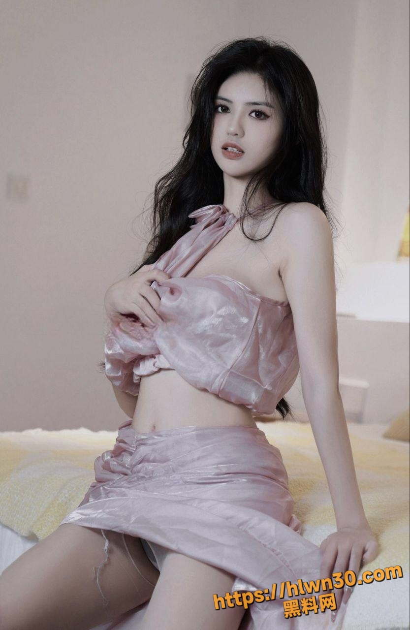 833X1280