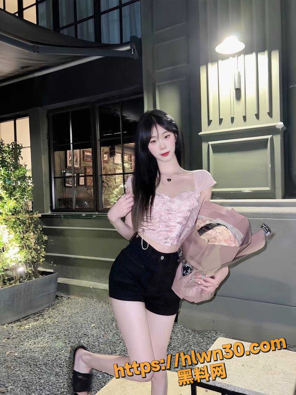 960X1280