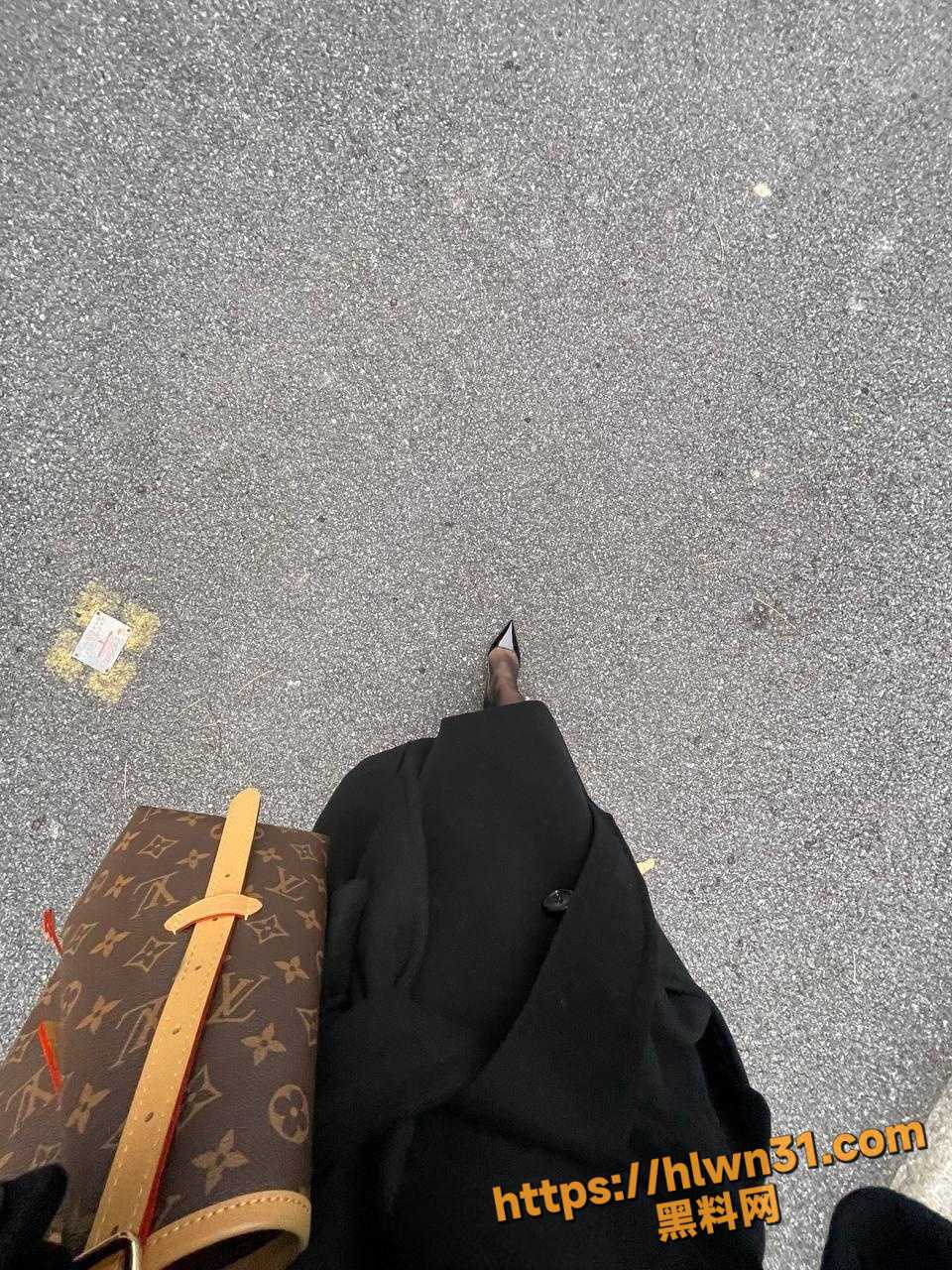 960X1280