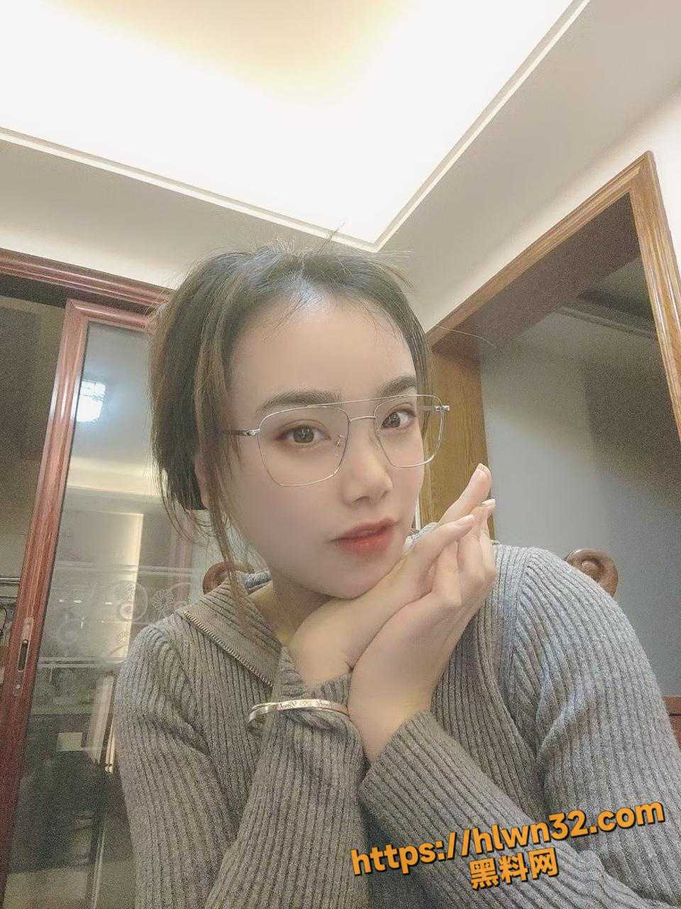 960X1280