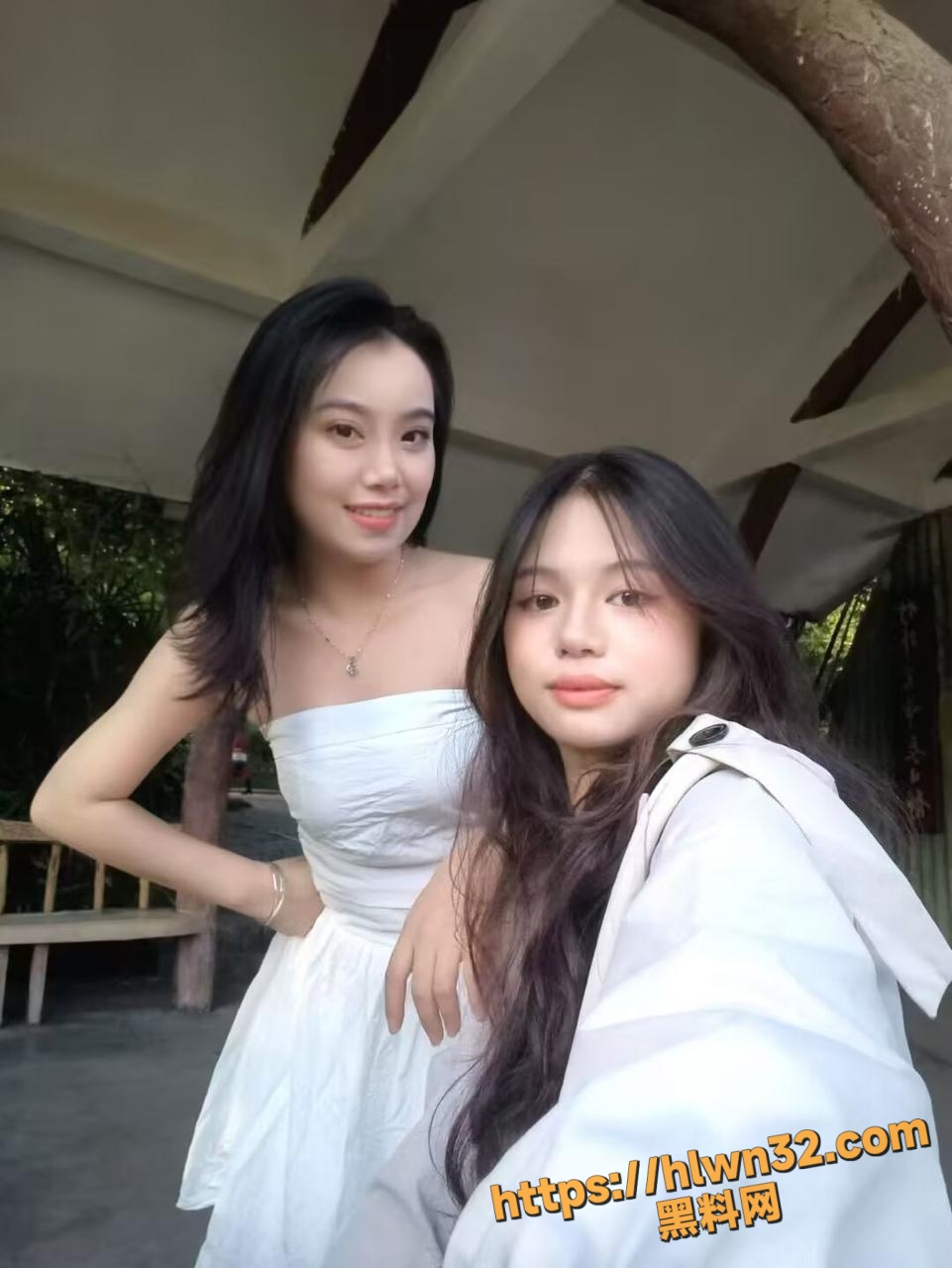 961X1280