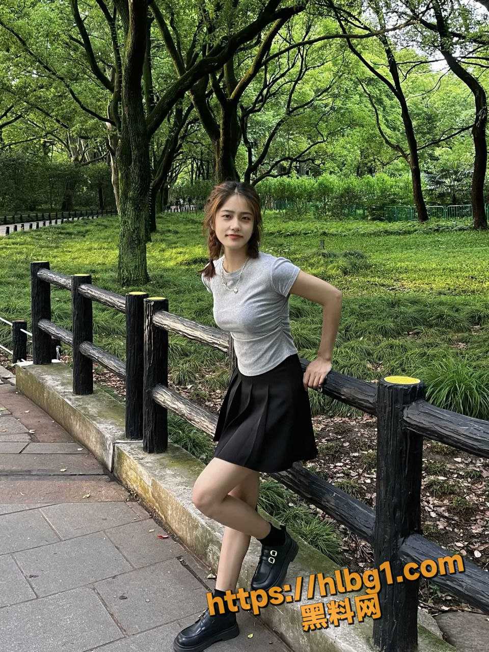 960X1280