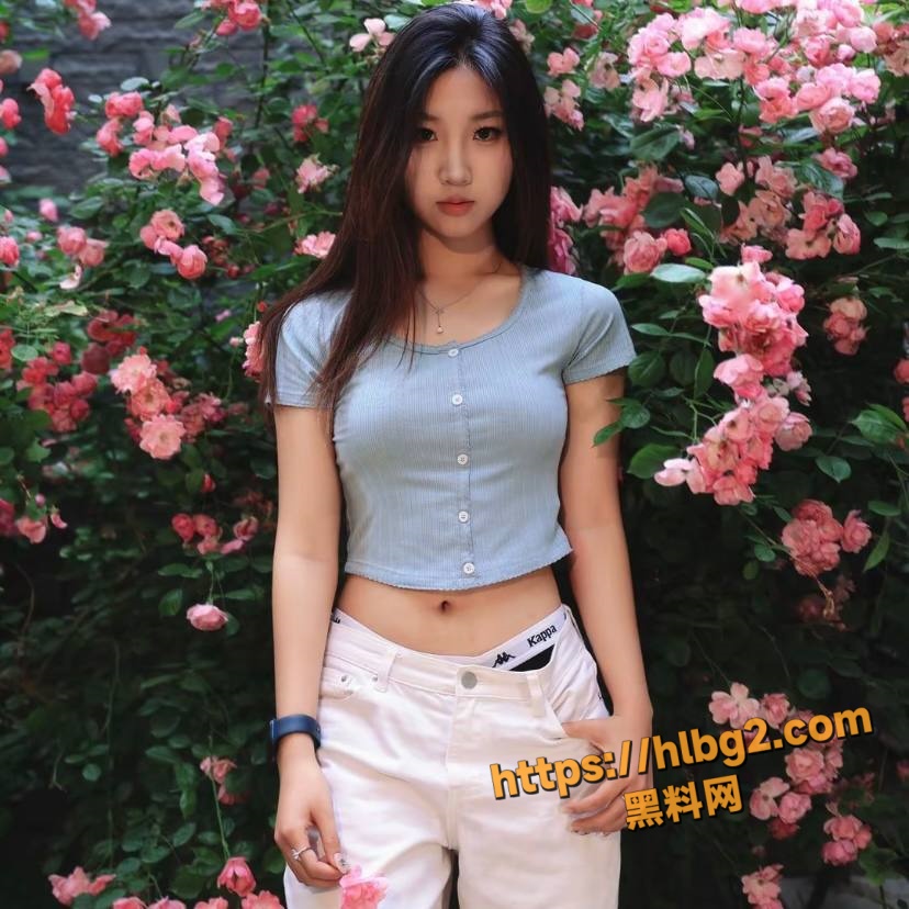 828X828
