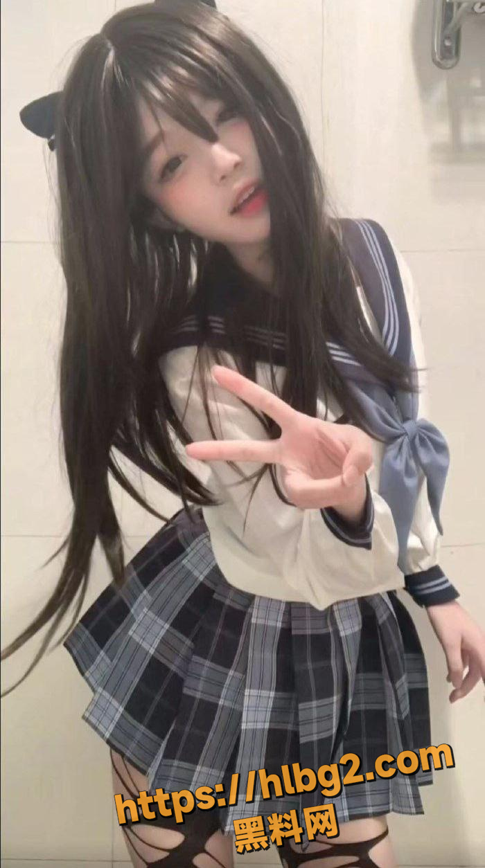 700X1254