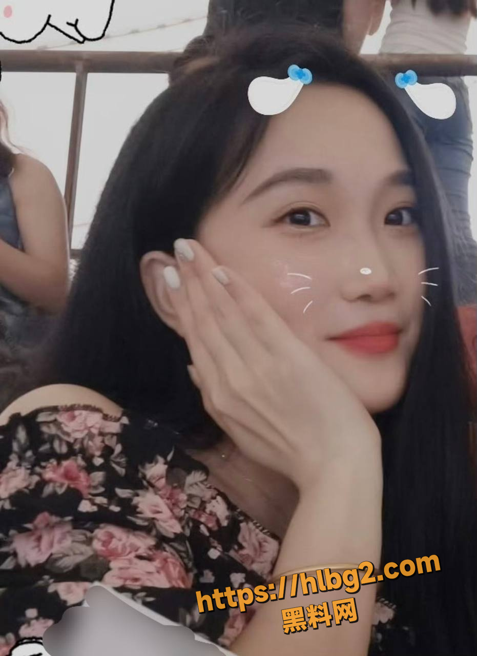 931X1280
