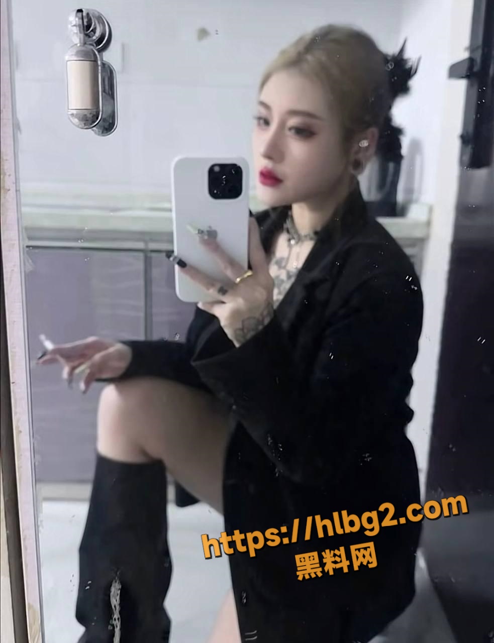 983X1280