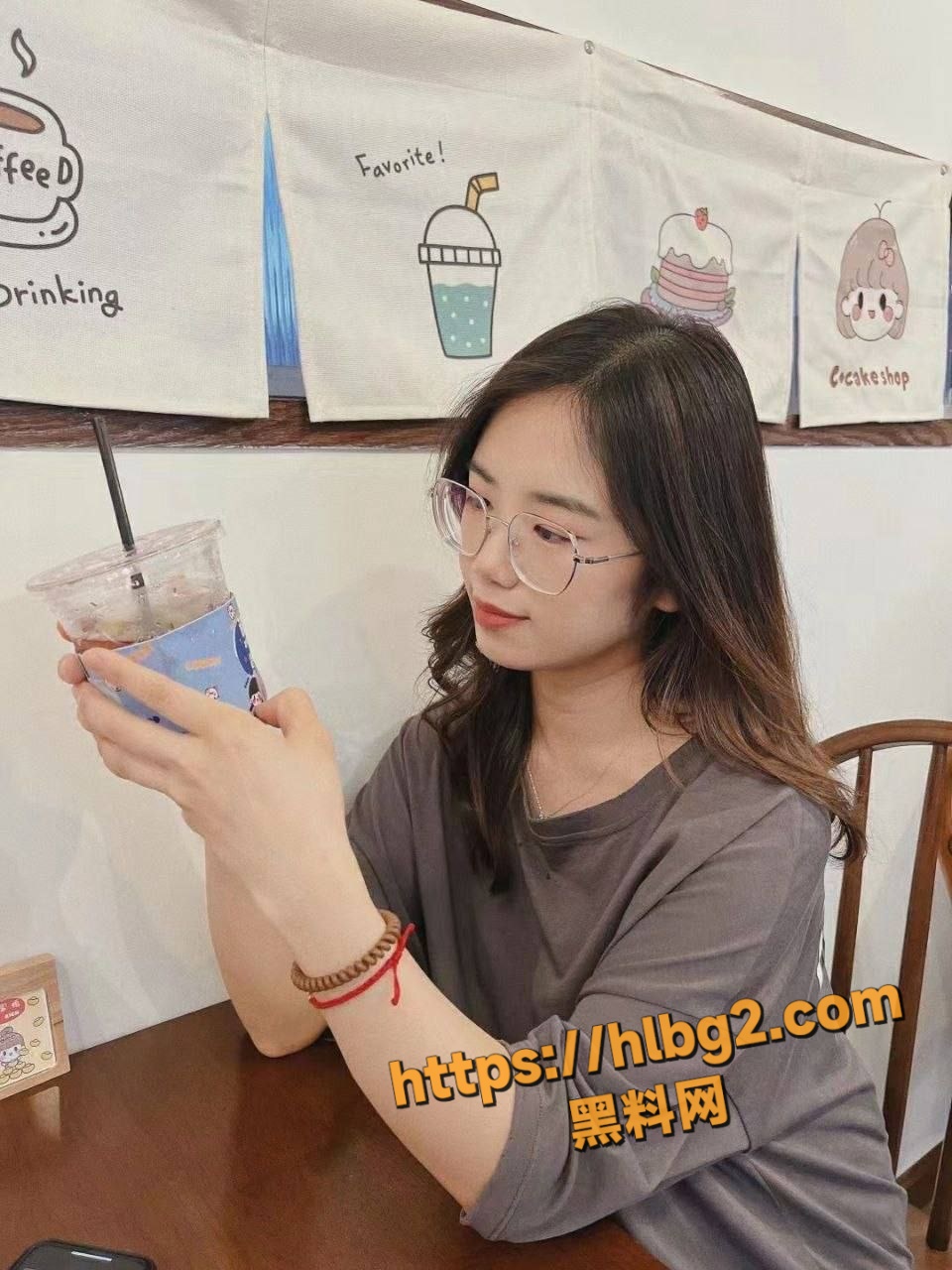960X1280