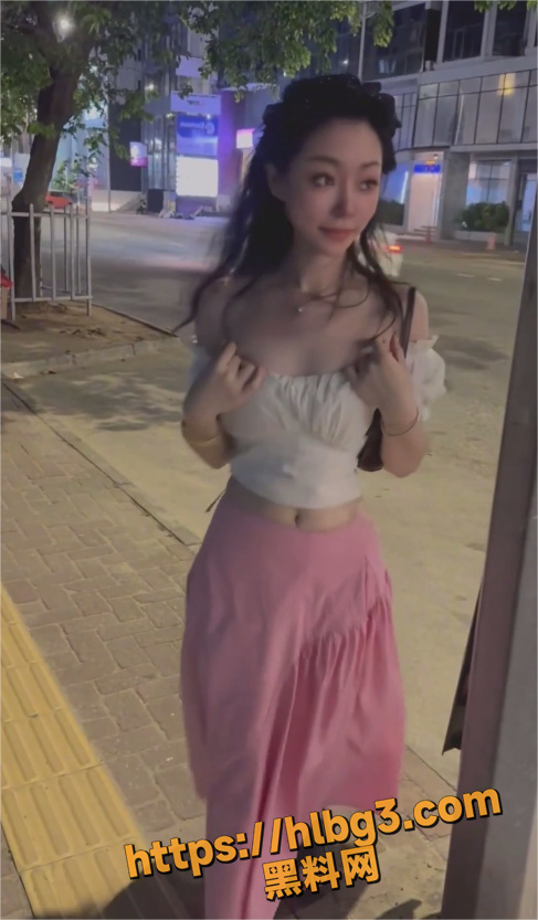 487X833
