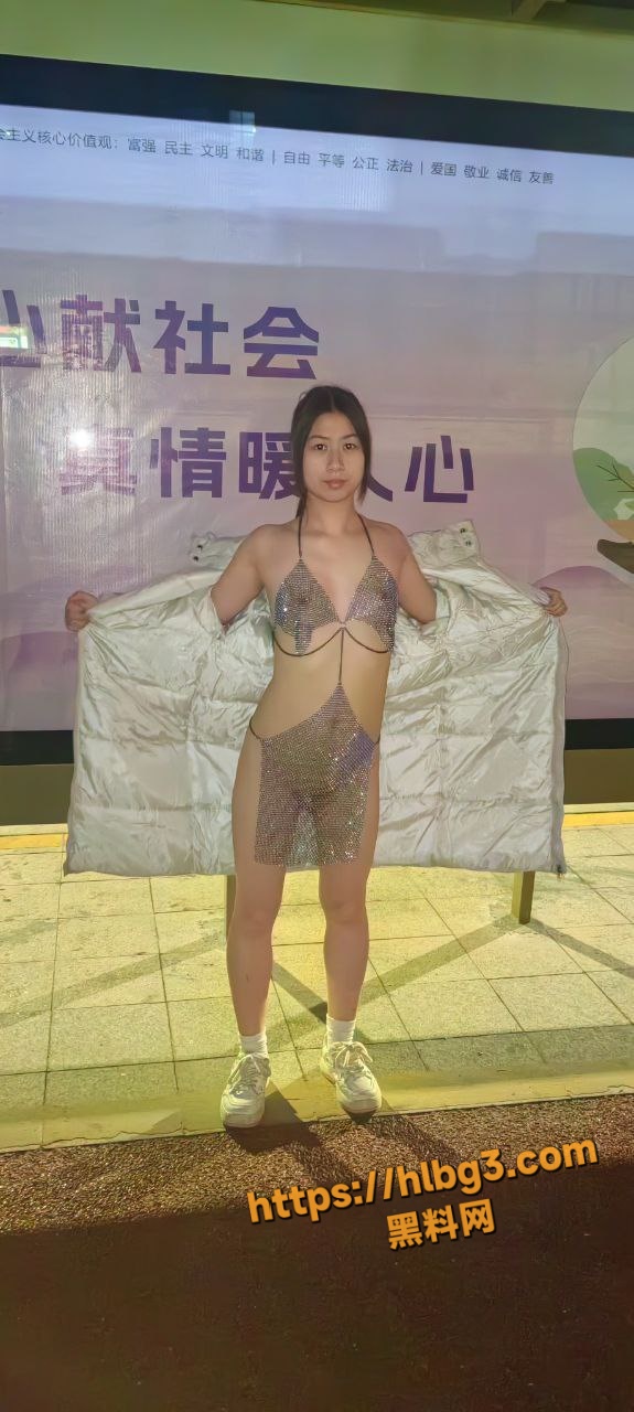 575X1280