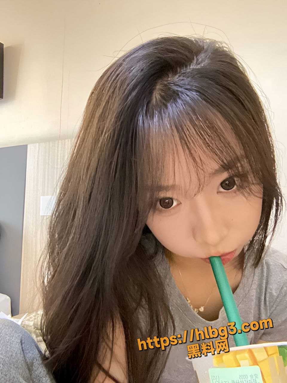 960X1280