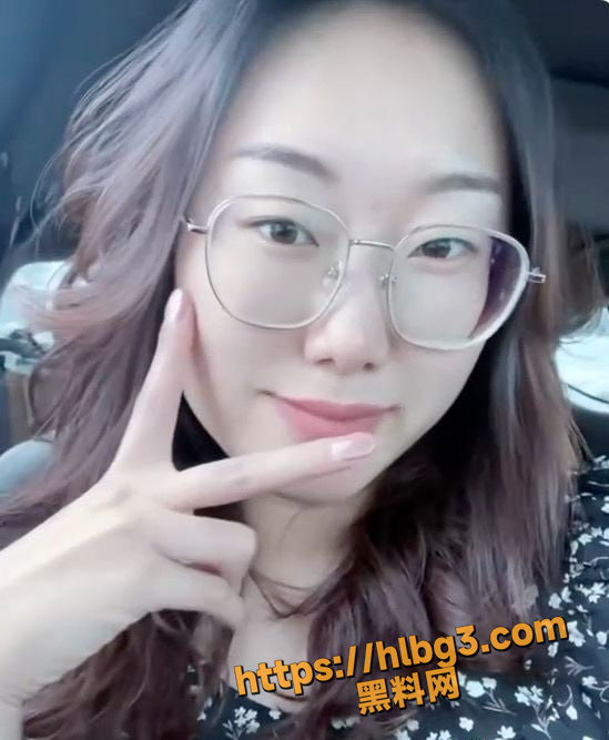 549X667