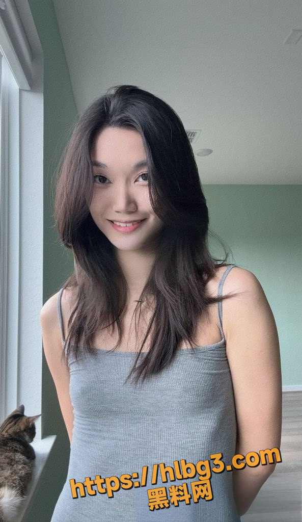 593X1024