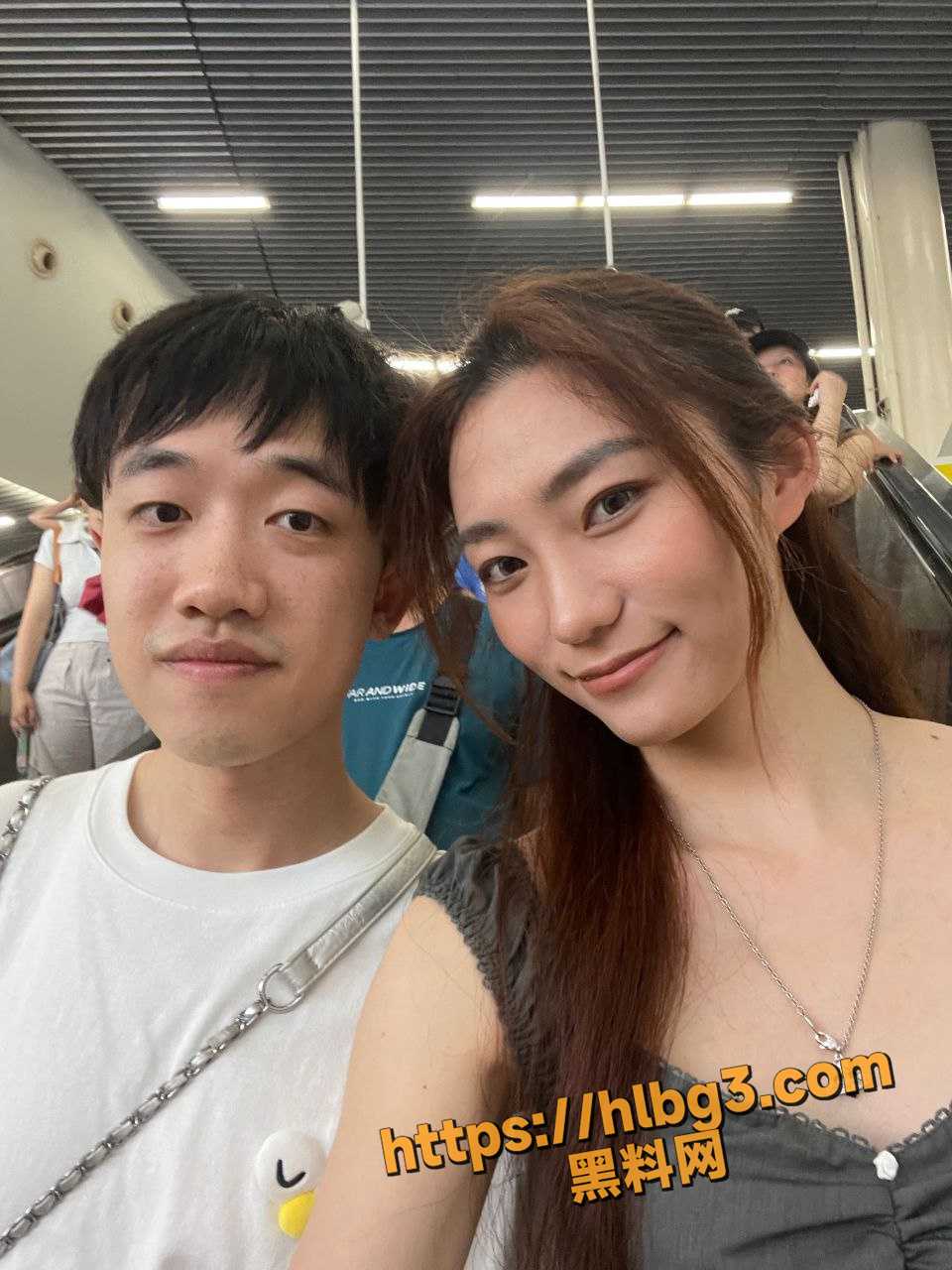 960X1280