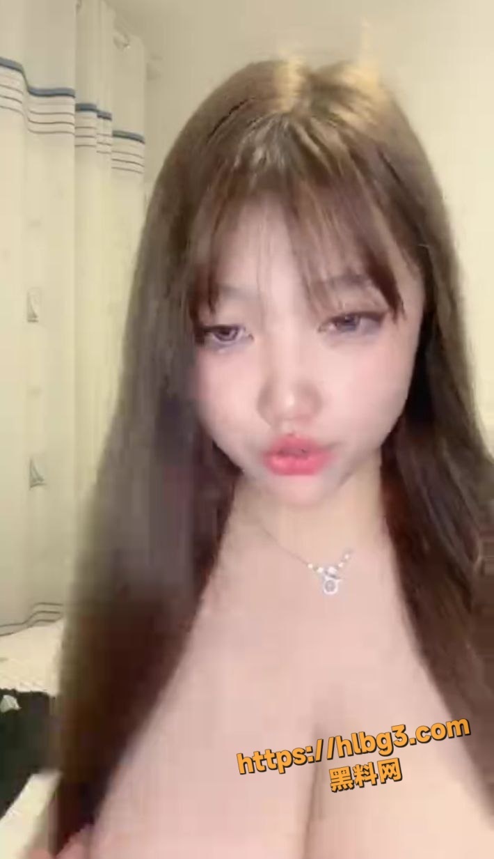 710X1233