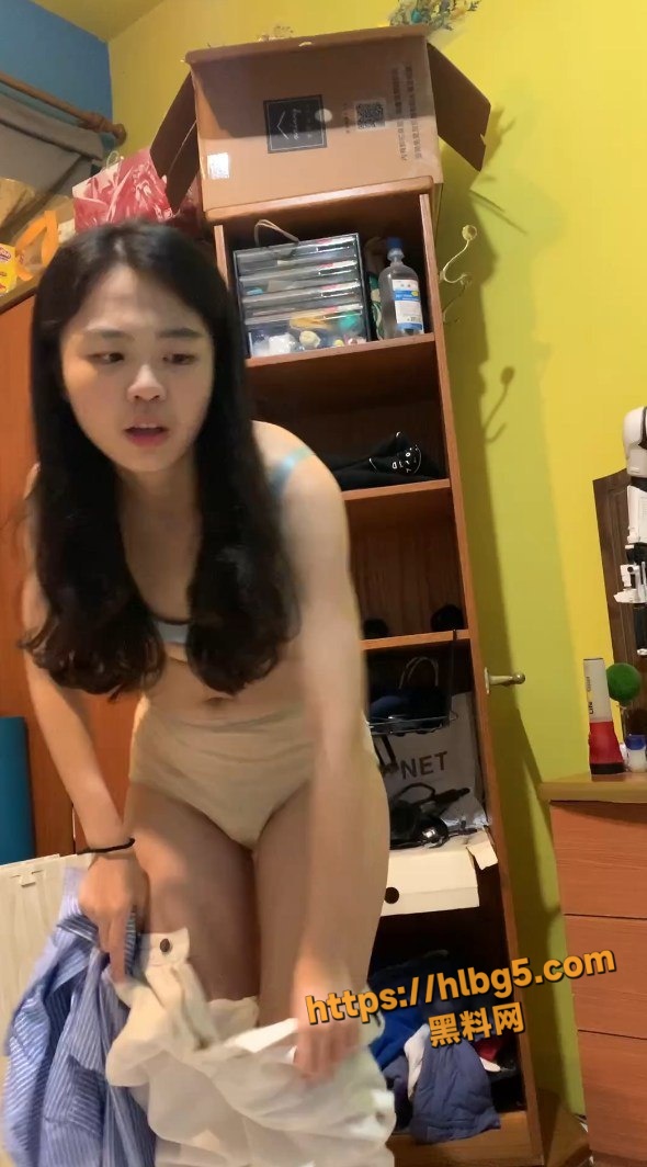 590X1064