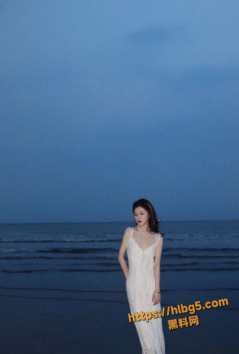 798X1181