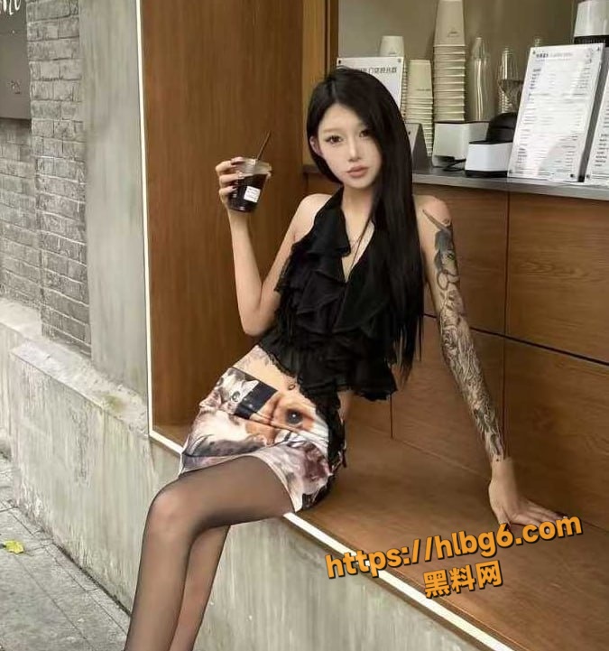 675X721