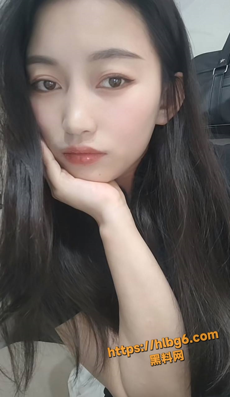 740X1280