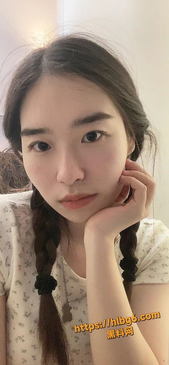 590X1276