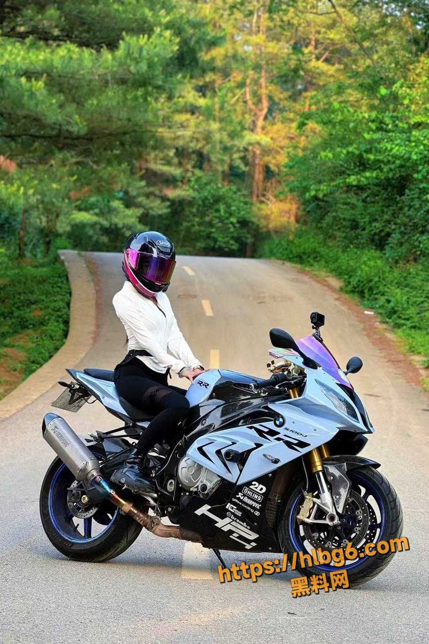 853X1280