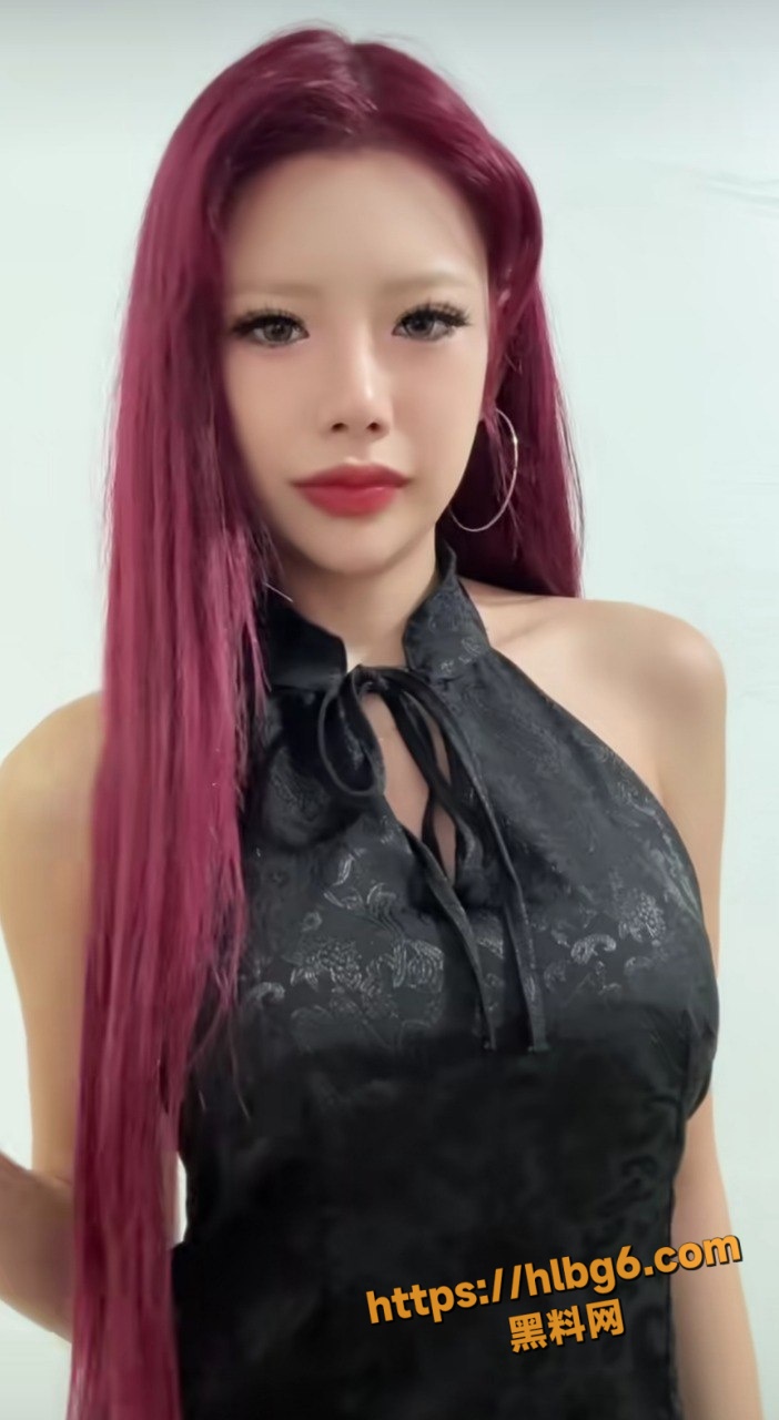 702X1280