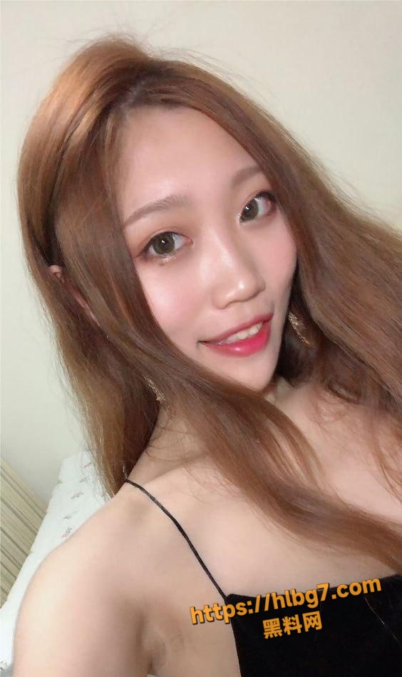 564X949