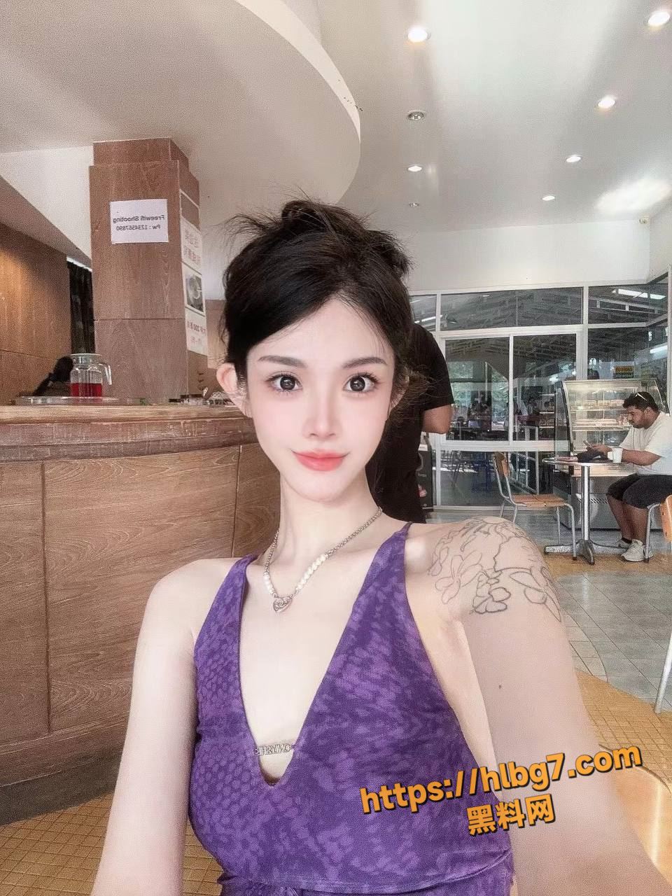 960X1280