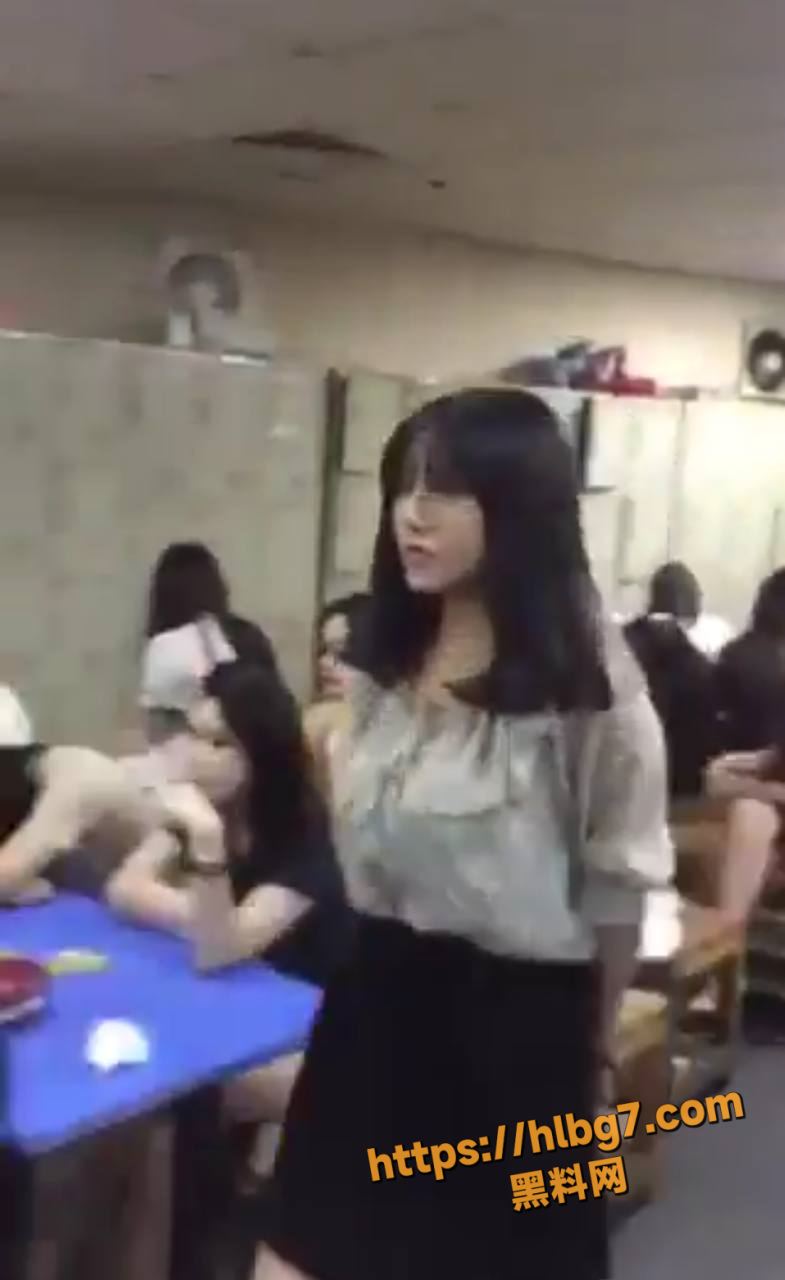 785X1280