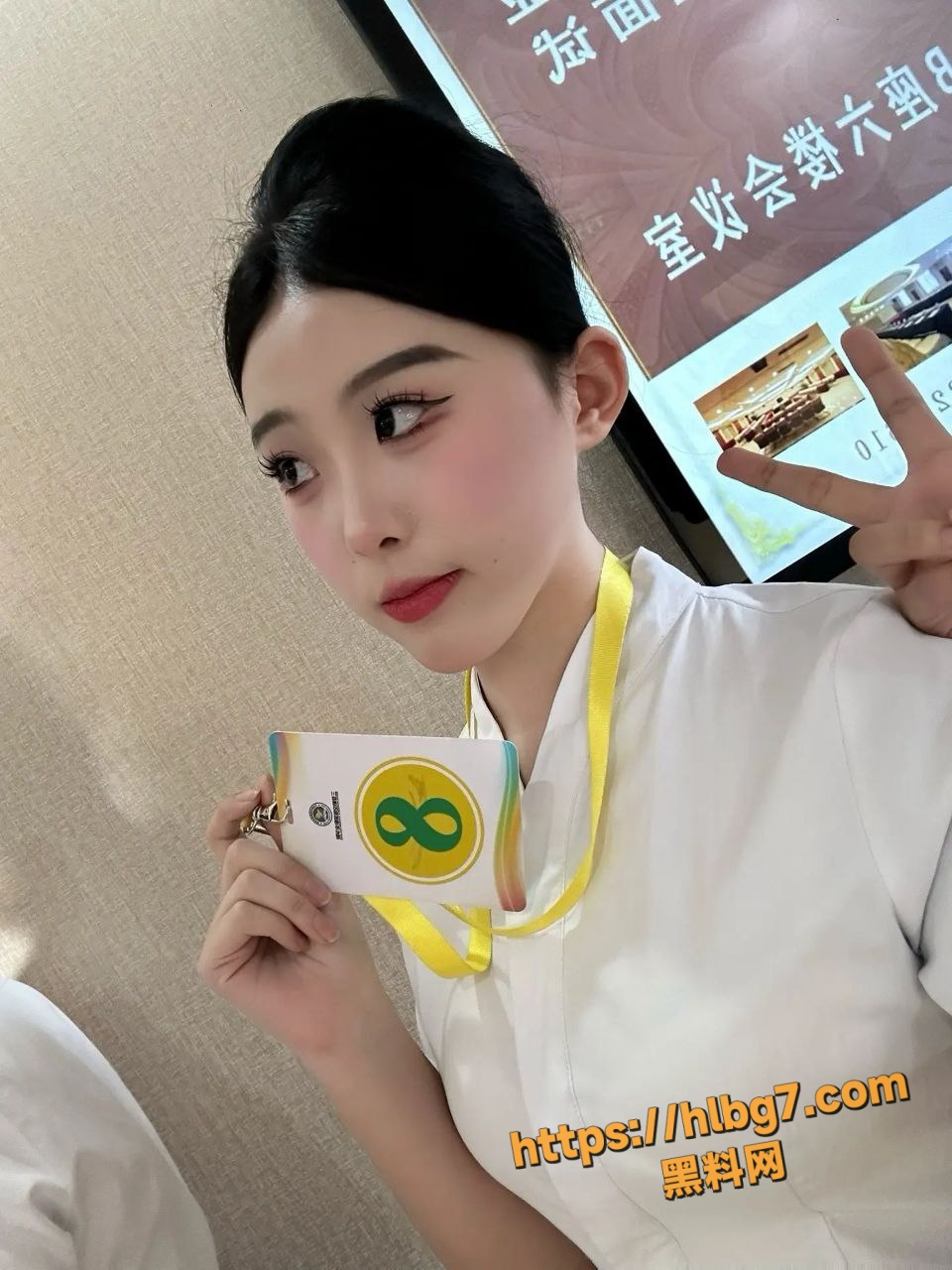 960X1280