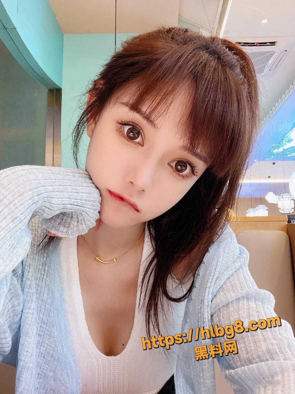960X1280