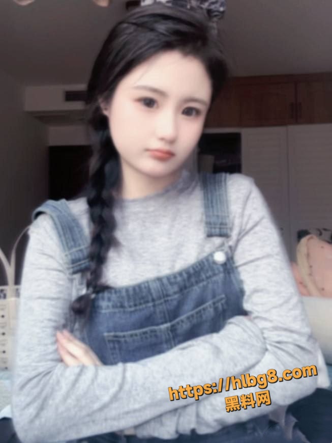 653X870