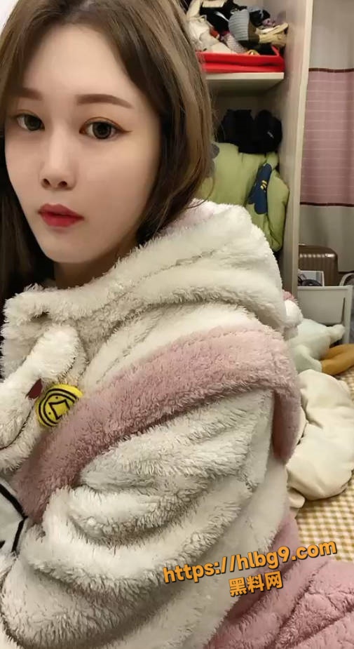 505X925