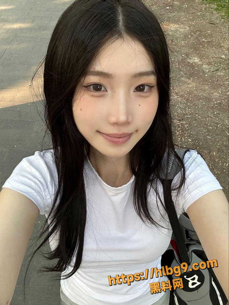 961X1280