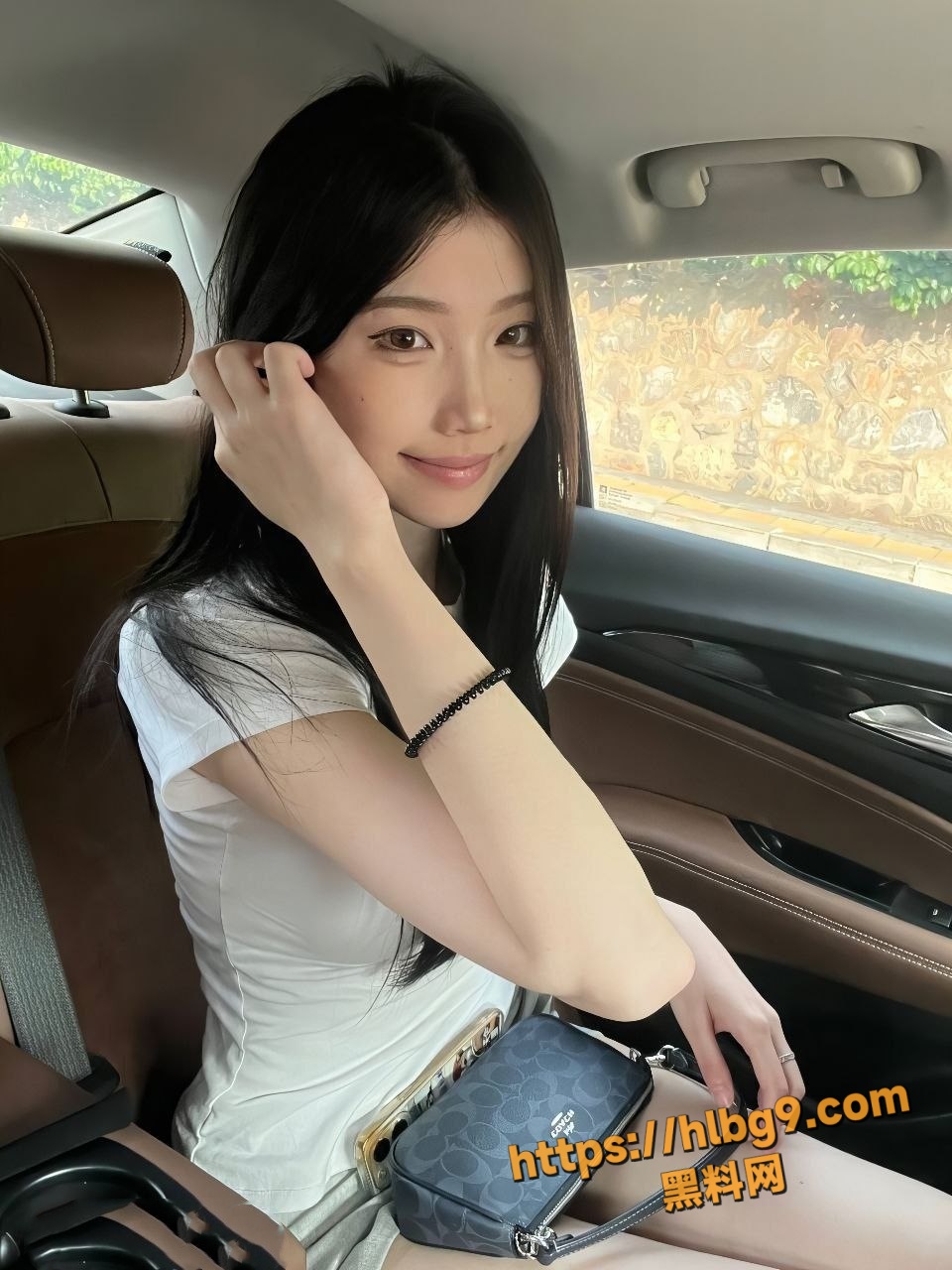 961X1280