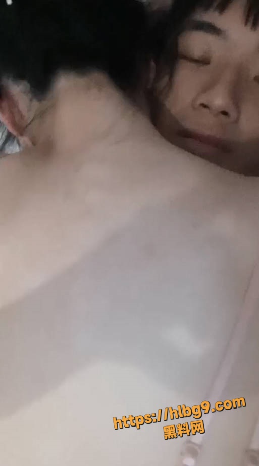 513X924