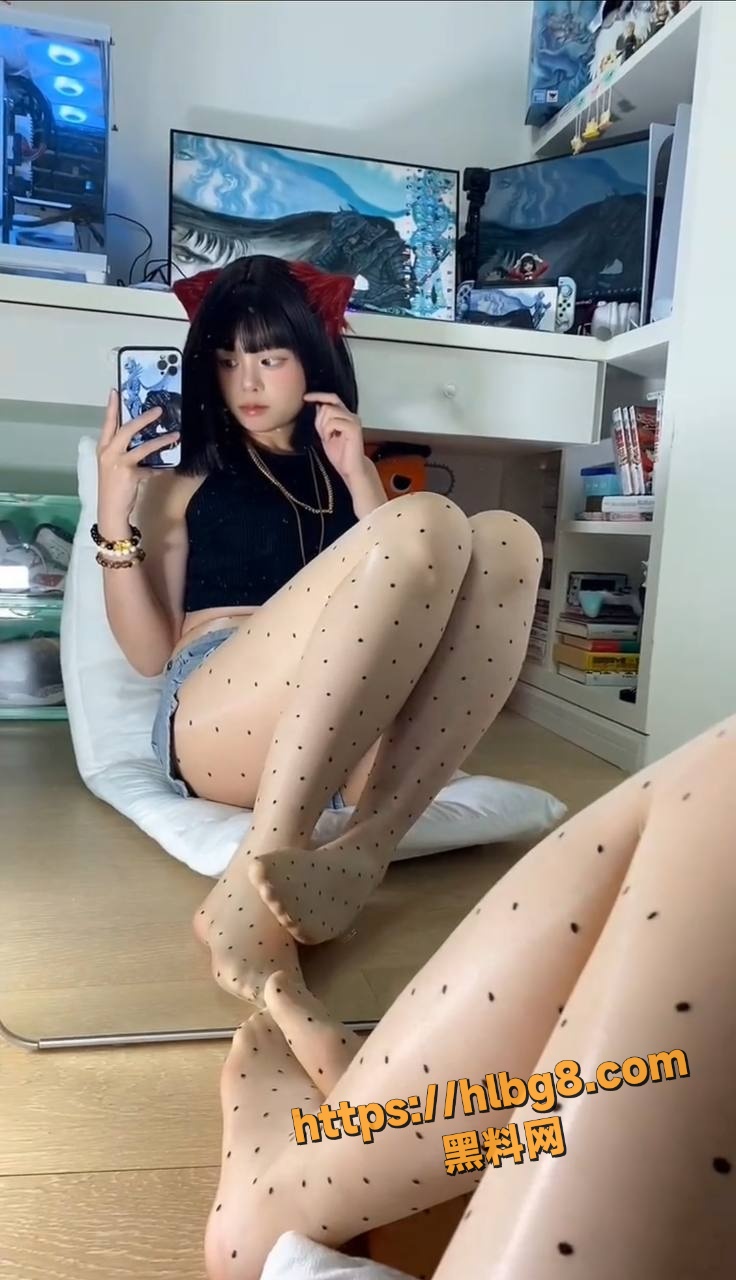736X1280