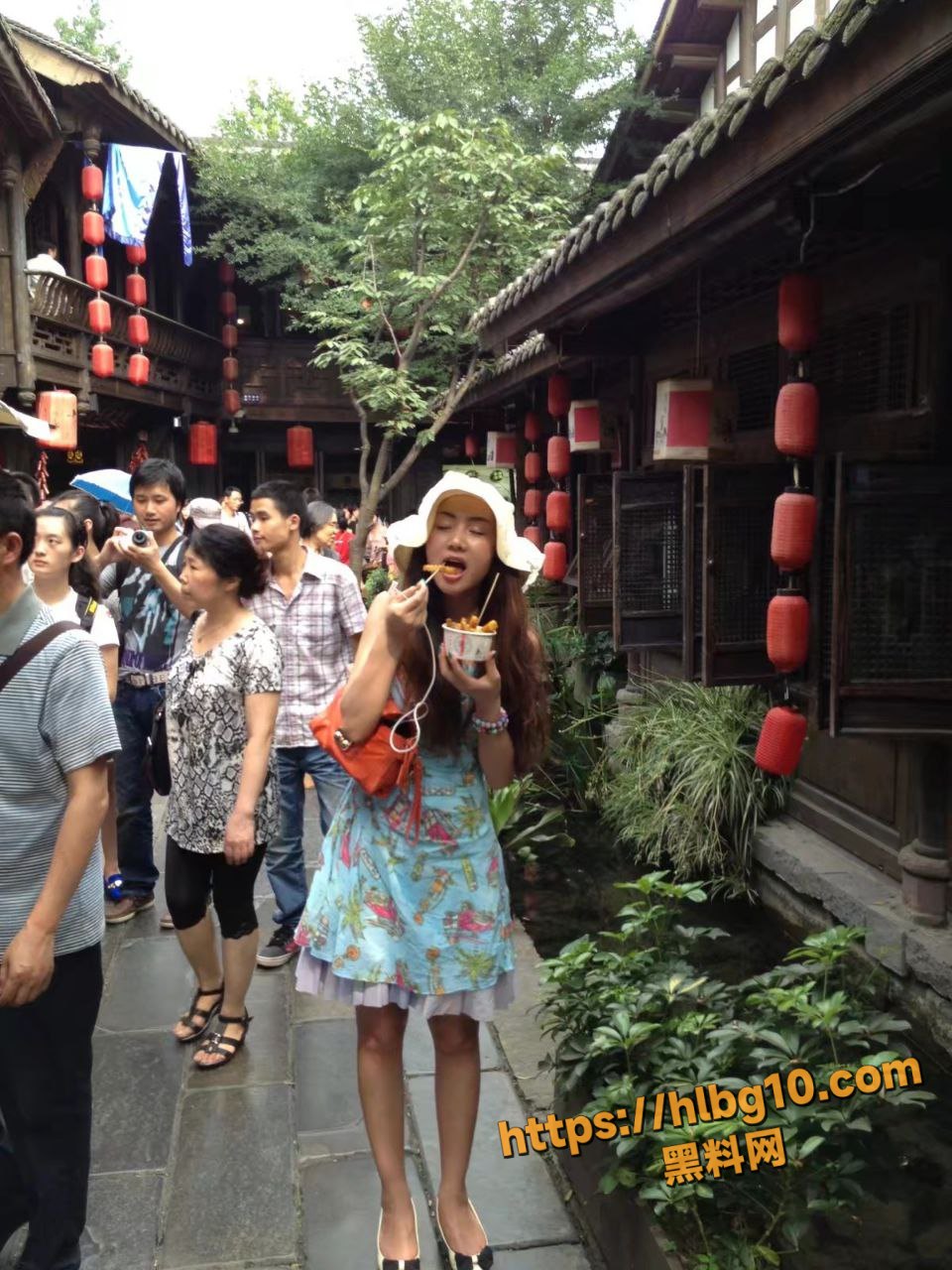 960X1280